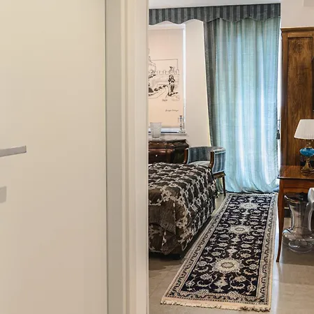 Aparthotel Cineapollo - Ogni Un Film!