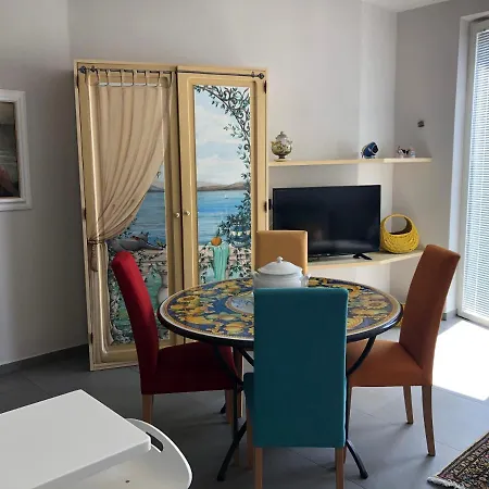 Cineapollo - Ogni Un Film! アパートホテル