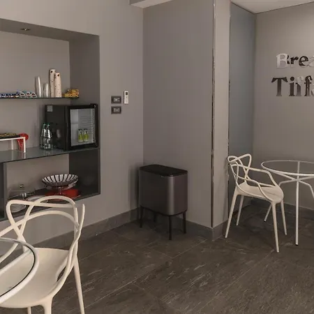 Cineapollo - Ogni Un Film! 4* メッシーナ