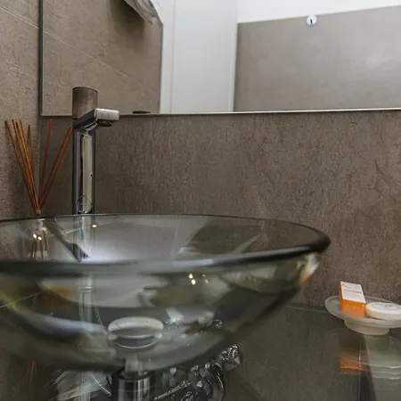 アパートホテル Cineapollo - Ogni Un Film! メッシーナ