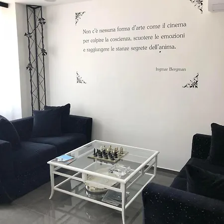 Aparthotel Cineapollo - Ogni Un Film!