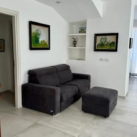 Cineapollo - Ogni Un Film! 4* メッシーナ