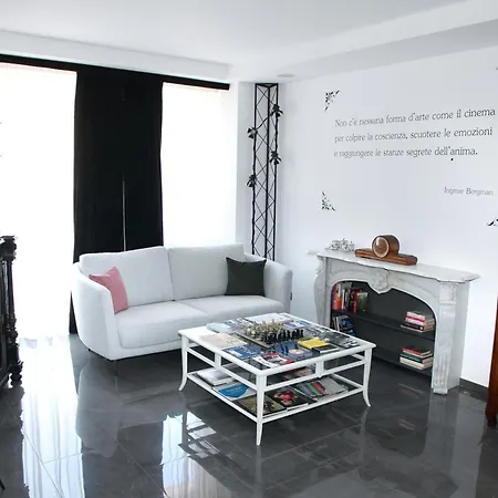 Cineapollo - Ogni Un Film! 4* Messina