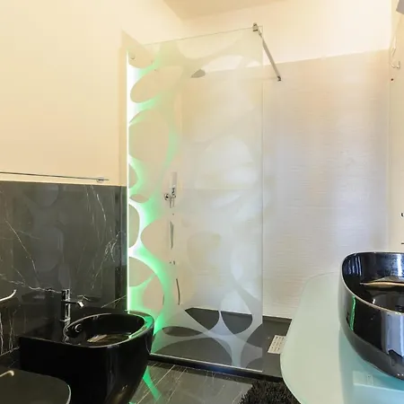 Cineapollo - Ogni Un Film! アパートホテル 4*