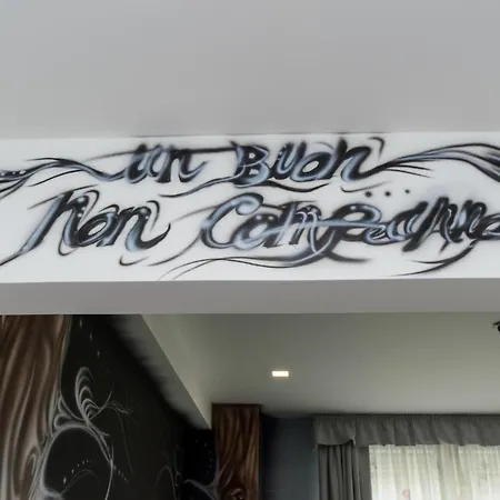 アパートホテル Cineapollo - Ogni Un Film! 4*