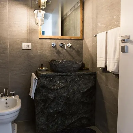 Cineapollo - Ogni Un Film! 4* メッシーナ