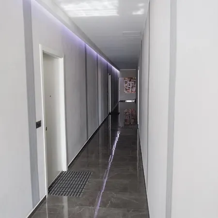 Aparthotel Cineapollo - Ogni Un Film!