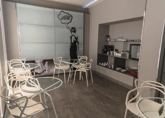 Cineapollo - Ogni Un Film! 4* Messina