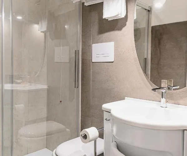 Aparthotel Cineapollo - Ogni Un Film! Messina