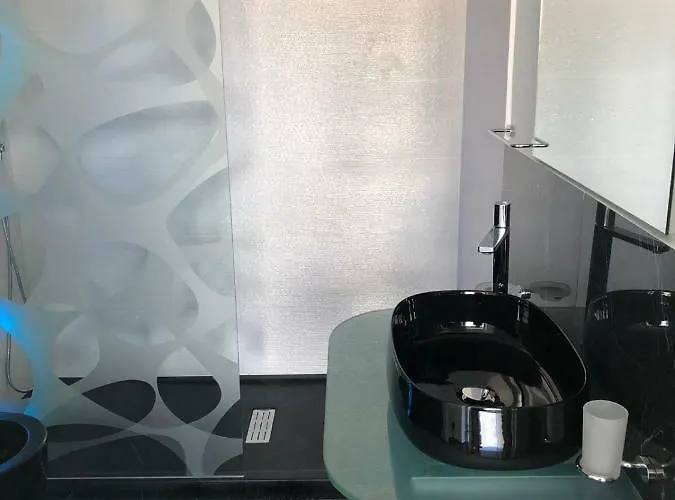 Aparthotel Cineapollo - Ogni Un Film! Messina