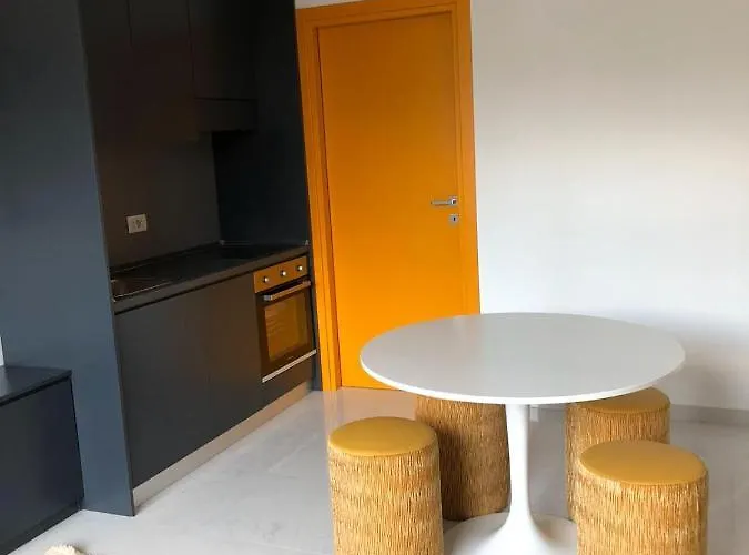 Aparthotel Cineapollo - Ogni Un Film! Messina