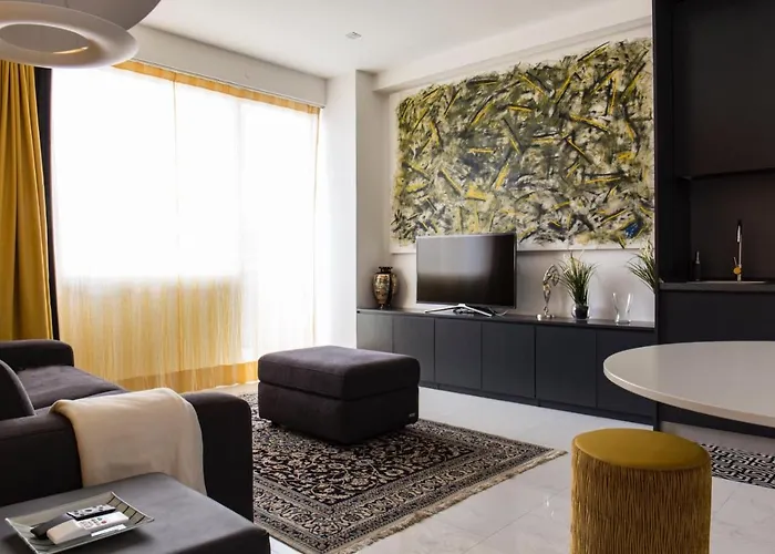 Aparthotel Cineapollo - Ogni Un Film! Messina